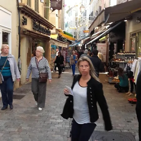 Alea Apartamento Cannes